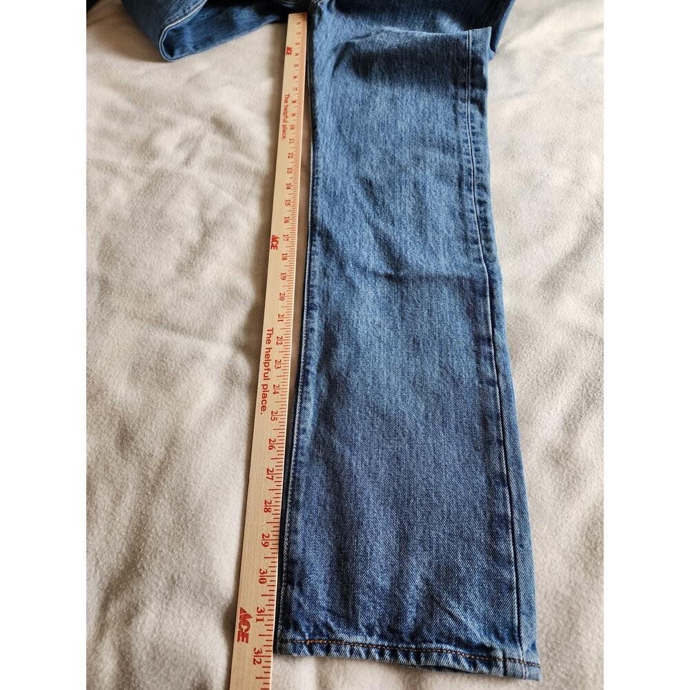 Levi's 501 Original 30x32 NWT Straight Leg Jeans Medium Wash Western Workwear - Picture 8 of 8